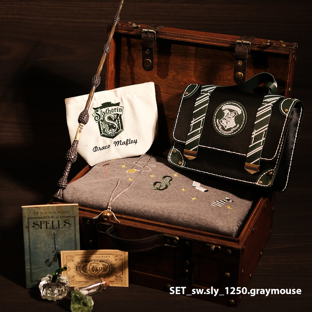 Magic Gift Set – Snake House Sweater 10 Pieces (Gray Sweater + Wand + Glass Pumpkin + Mini Bag + Spell Book + Handbag)