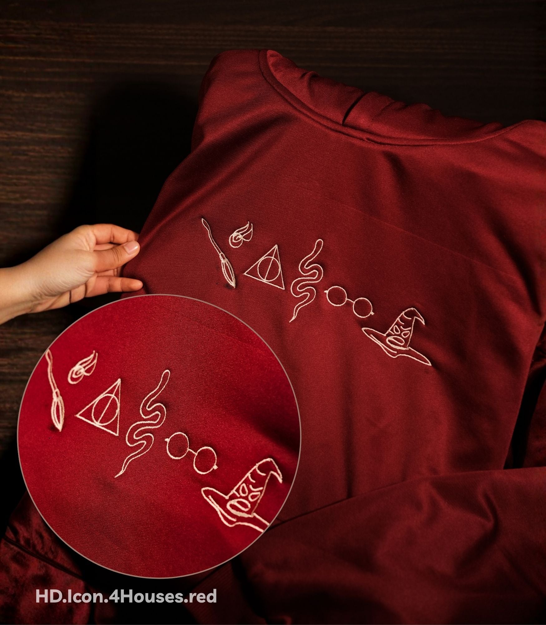 White Icon Birdhouse Sweater _SW_MG_Chillhood_W_IconBird 100% Cotton