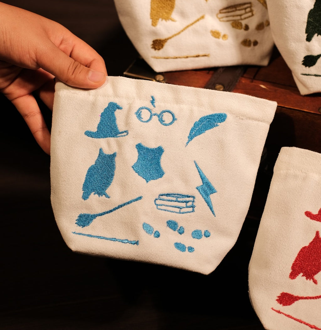 Accessories - Small magic bag embroidered with personal name