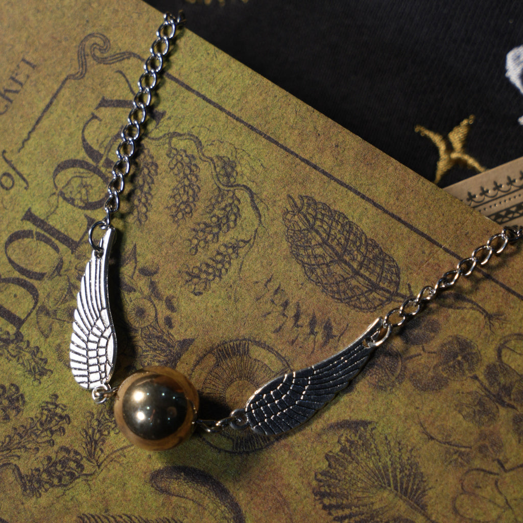 Magic Gift Set – Badger House Sweater 4 pieces (Gray mouse sweater, Pencil bag, Magic secret)