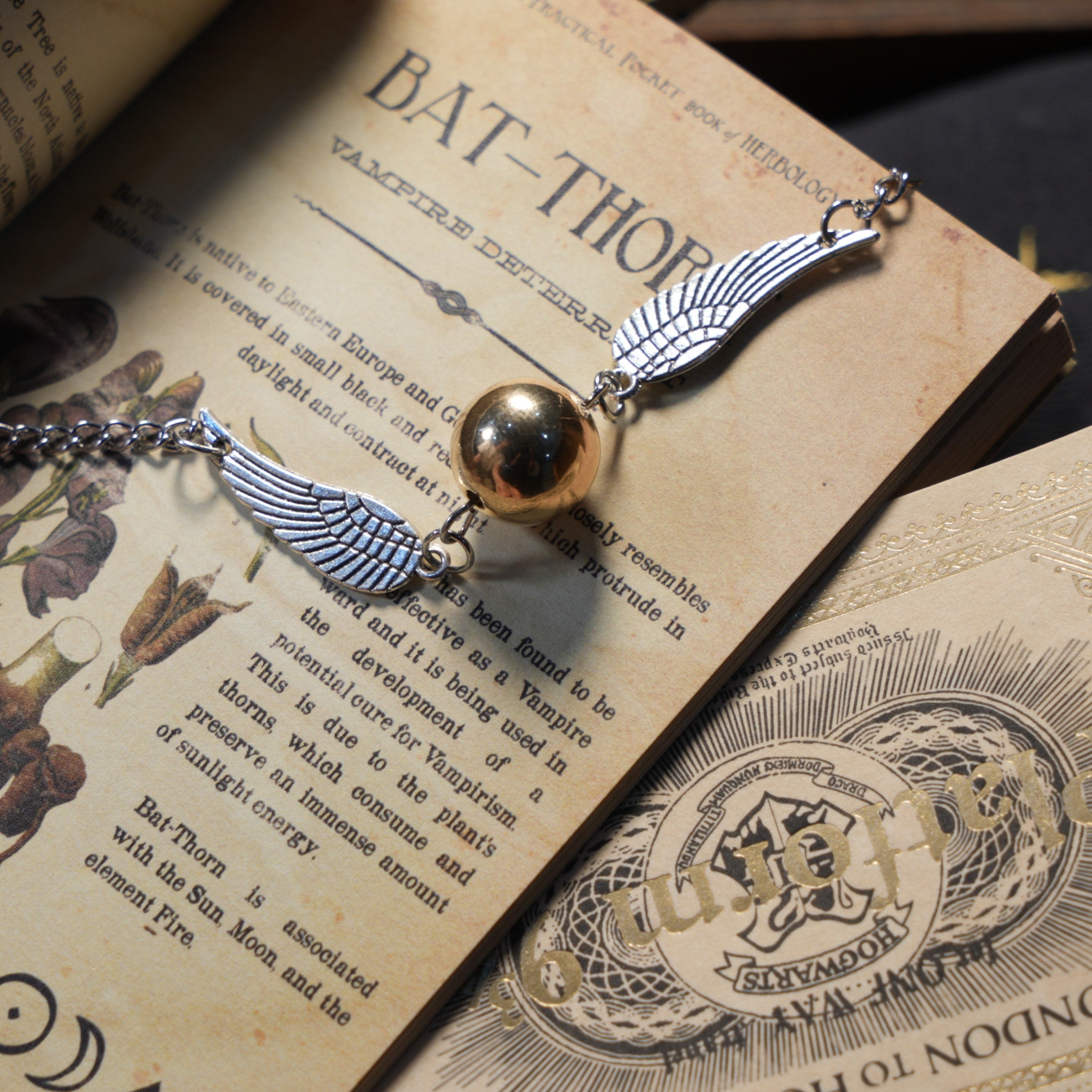 Accessories - Golden snitch bracelet