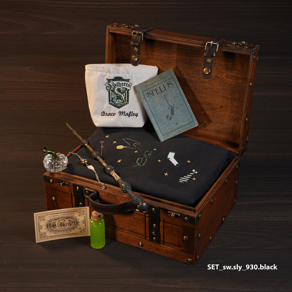 Snake House Sweater Magic Gift Set 8 Pieces (Black Sweater + Wand + Glass Pumpkin + Mini Bag + Spell Book)