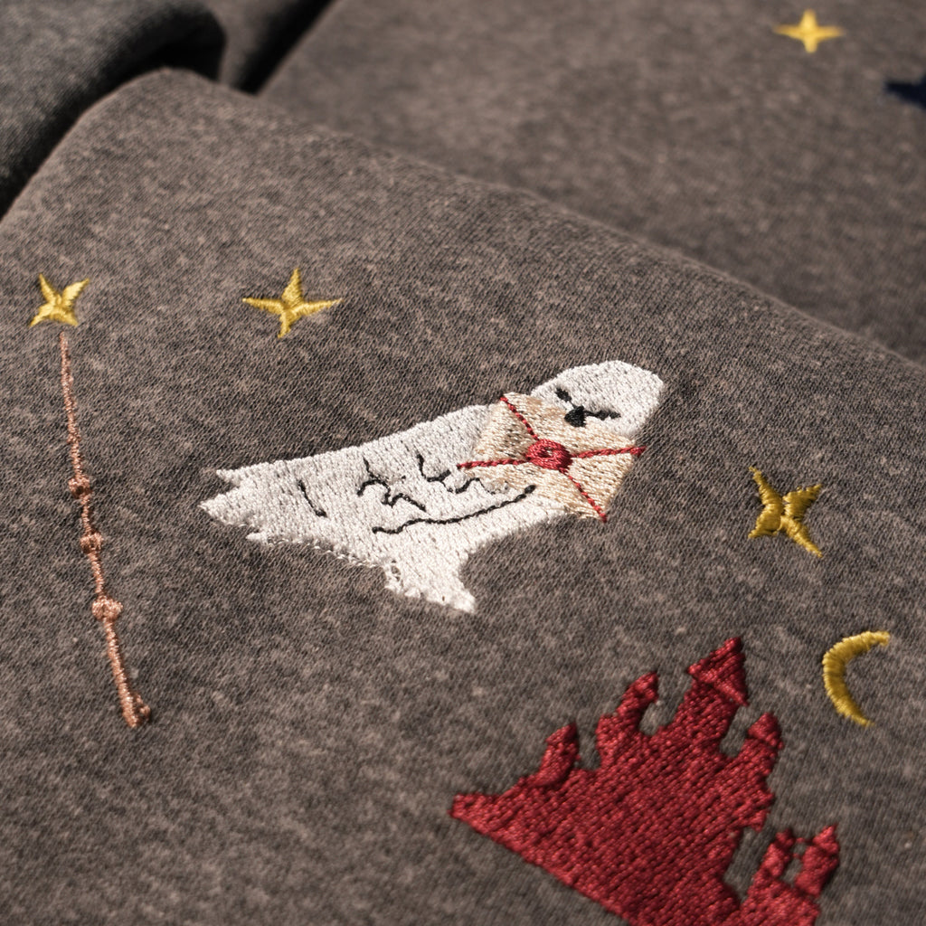 Magic Gift Set – Sweater Owl & MonsterBook 10 pieces (Gray sweater + Wand + Glass pumpkin + spell book + Mini bag)