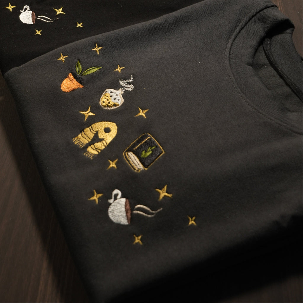 Magic Gift Set – 10-Piece Midcentury Sweater (Black Sweater + Wand + Glass Pumpkin + Mini Bag + Spell Book + Handbag)