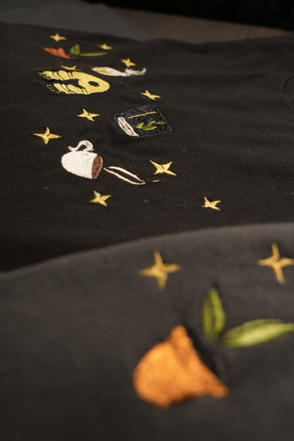 Magic Gift Set – Sweater Badger House 3-Piece (Black Sweater + Wand)