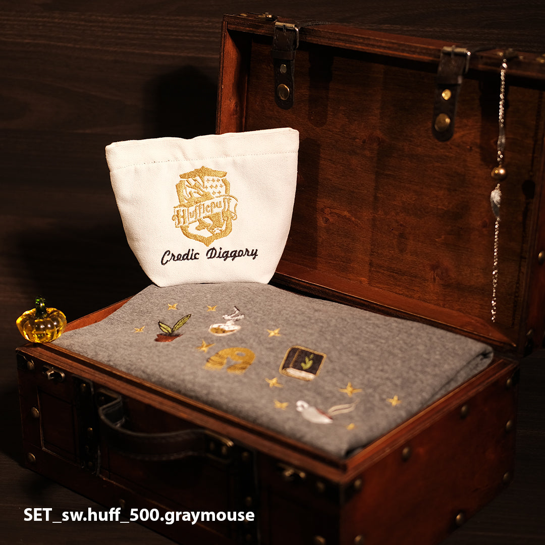 Magic Gift Set – Badger House Sweater 4 pieces (Gray mouse sweater, Pencil bag, Magic secret)