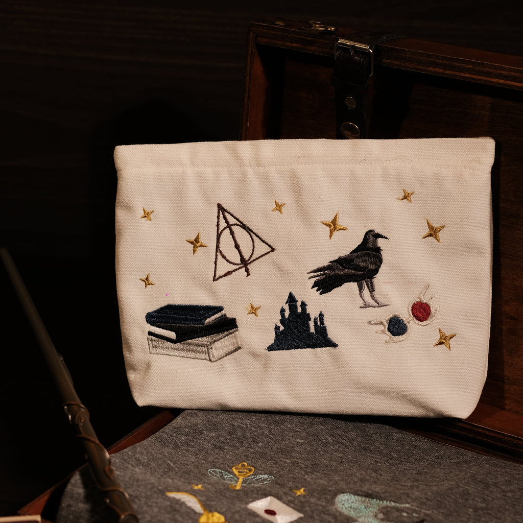 Magic Gift Set – Cauldron &amp; Hat 5 Pieces (Gray Sweater, Wand, Large Pencil Bag)