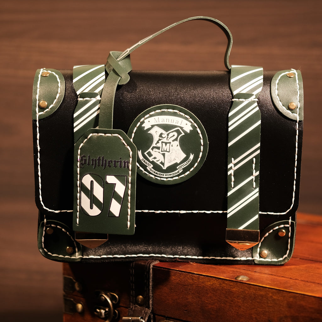 Magic Gift Set – Snake House Sweater 10 Pieces (Gray Sweater + Wand + Glass Pumpkin + Mini Bag + Spell Book + Handbag)