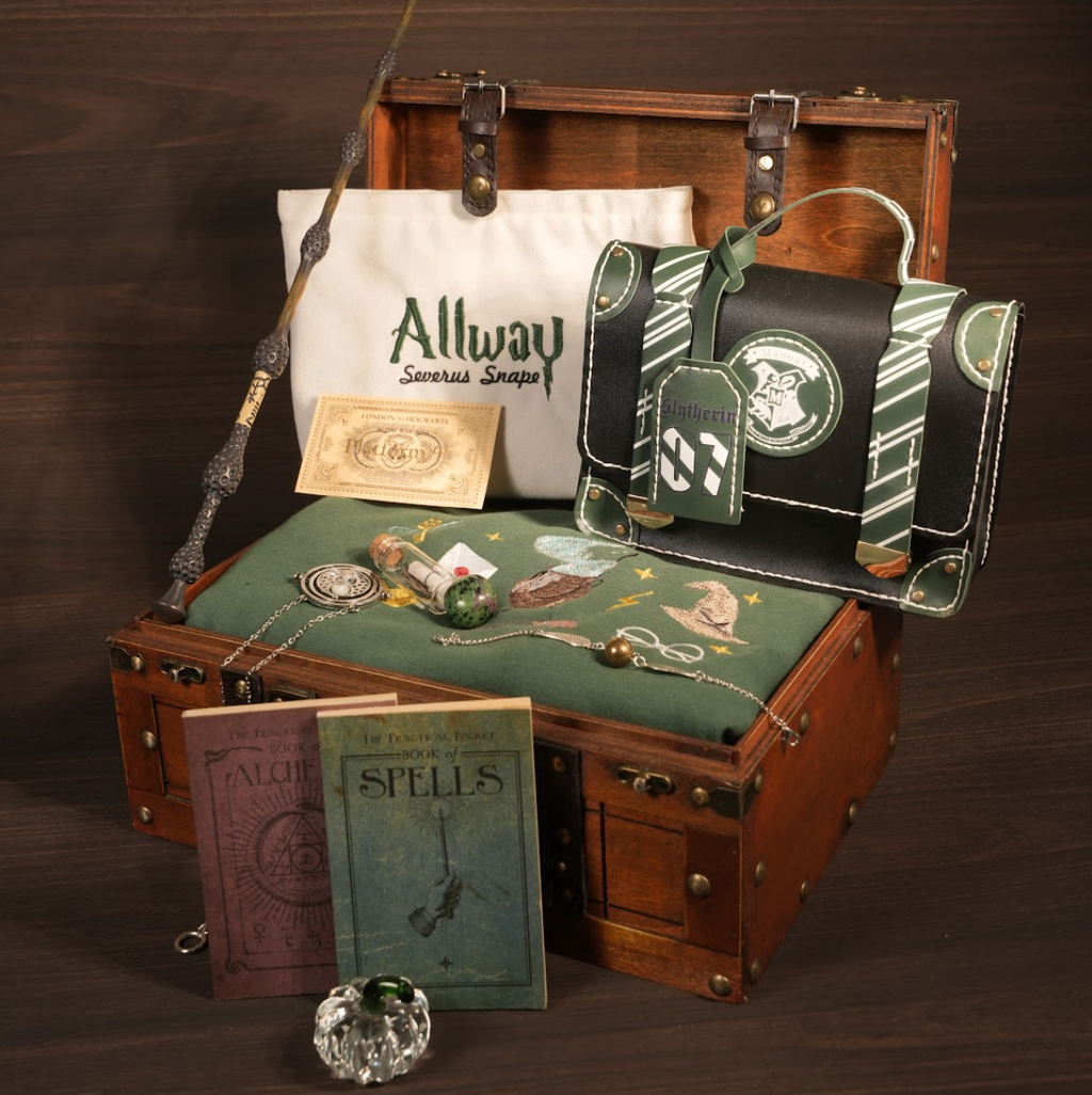 Magic Gift Set – Cauldron &amp; Hat 11 pieces (Teal blue sweater + Wand + Large pencil bag, 2 Spell books, Small Sly bag)