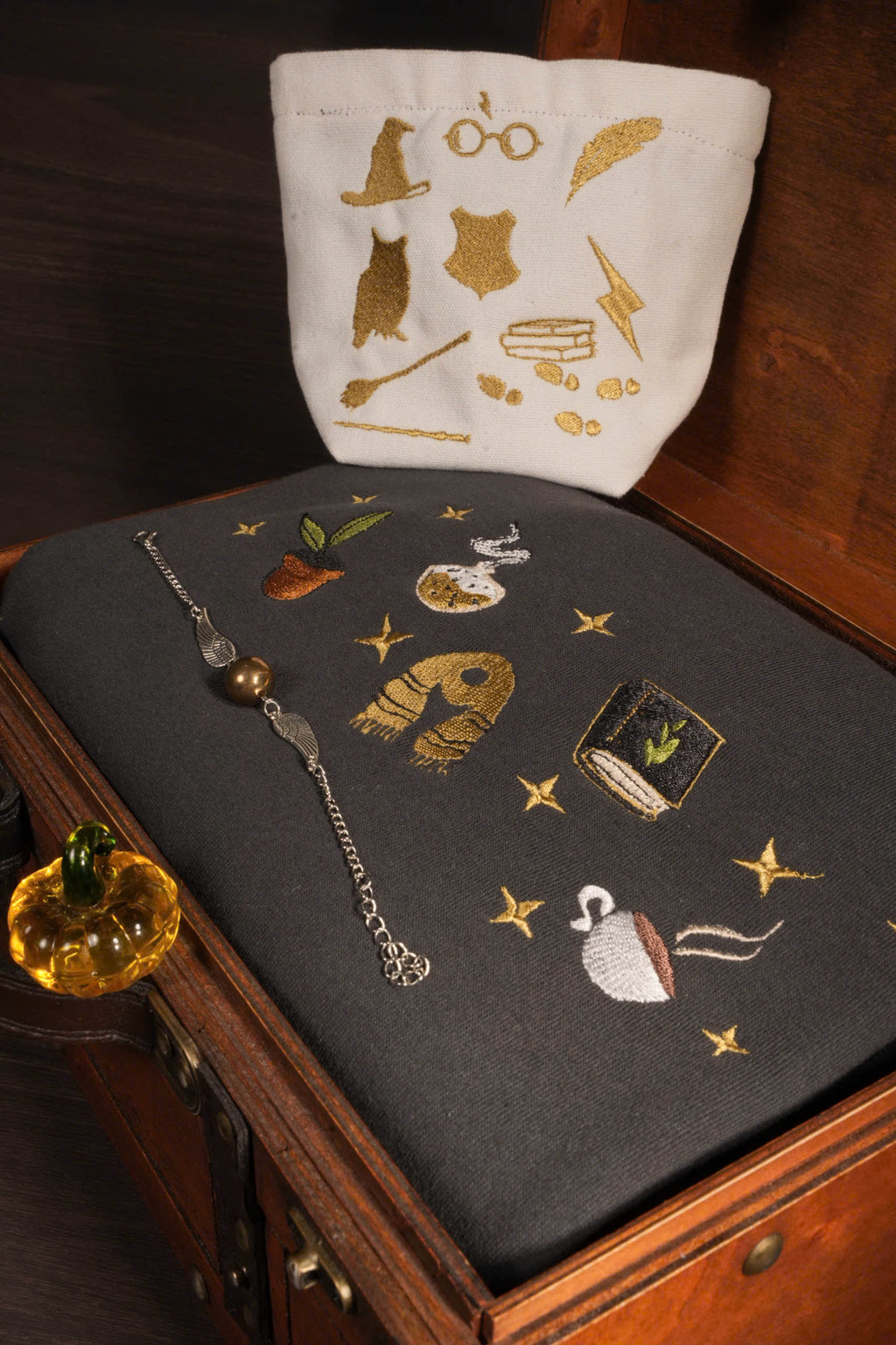 Badger House Magic Gift Set 4 Pieces (Black Sweater, Pencil Bag, Magic Pumpkin)